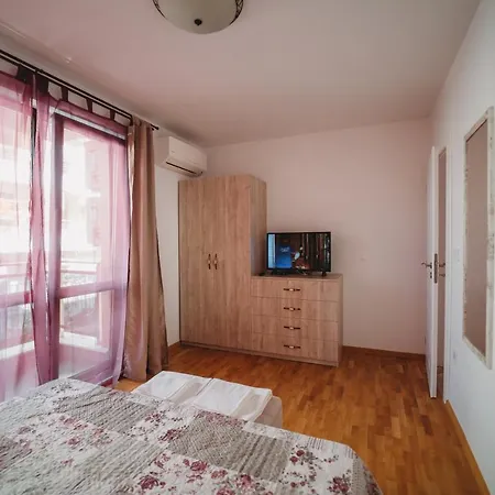 Andreya's Sea Apartment-beach, Sea Garden ,old Town, Free Parking, Free Evcharging Station * Várna